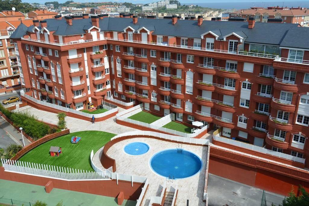 Castro Holidays - Centrico Piscina Urbanizacion Garaje Gratis Castro Urdiales Exteriér fotografie